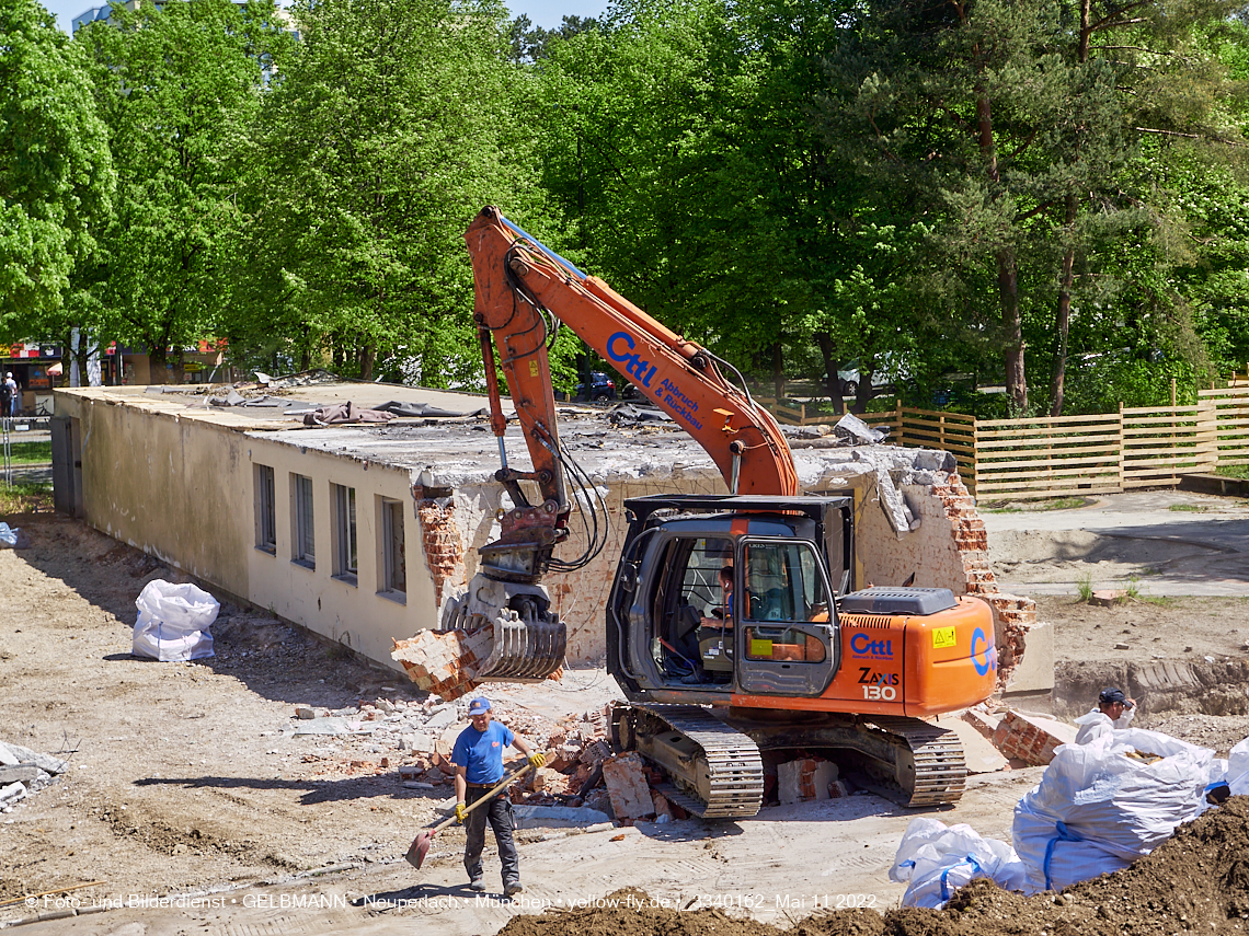 11.05.2022 - Baustelle am Haus für Kinder in Neuperlach